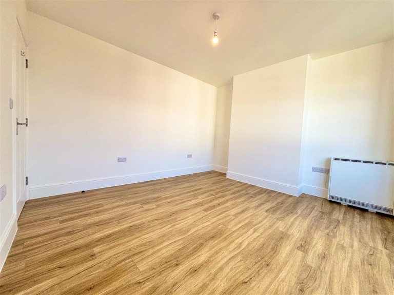 Images for Tennyson Road, Freshwater