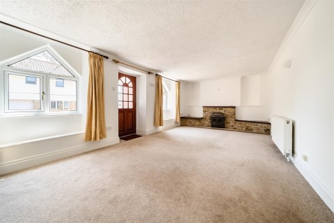 Click the photo for more details of Weston Street, Buckhorn Weston, Gillingham