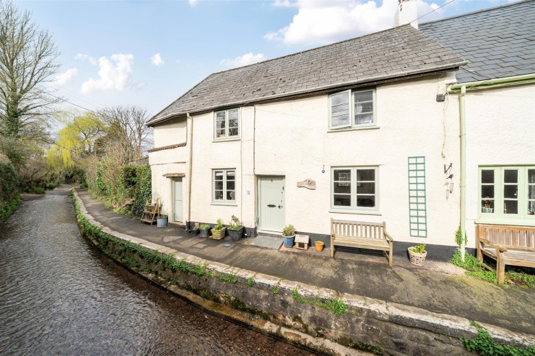 Click the photo for more details of The College, Ide, Exeter