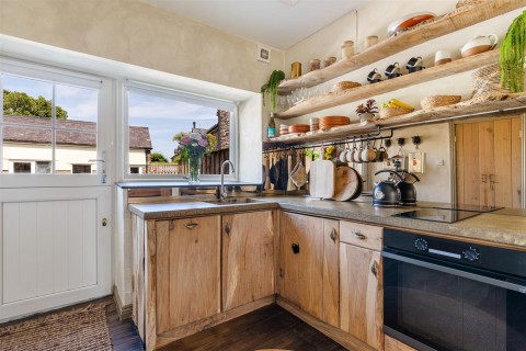 Click the photo for more details of Halwell, Totnes