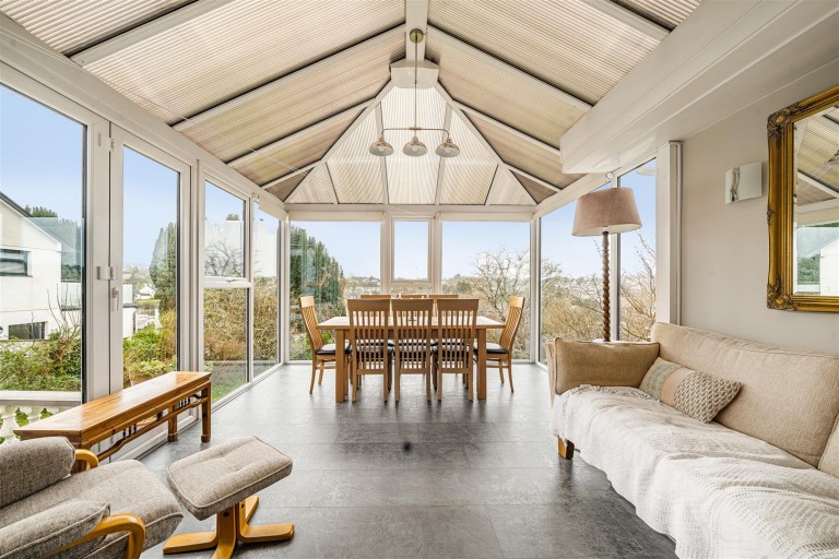 Images for Dunheved Road, Launceston