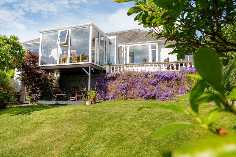 Images for Dunheved Road, Launceston