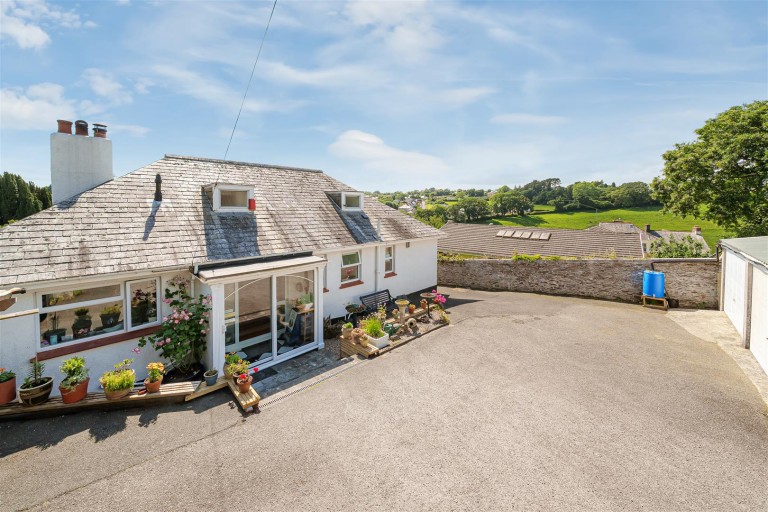 Images for Dunheved Road, Launceston