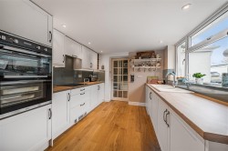 Images for Dunheved Road, Launceston