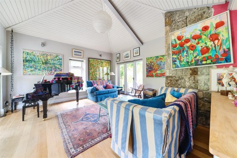 Click the photo for more details of Hawkcombe Lane, Twyford, Shaftesbury