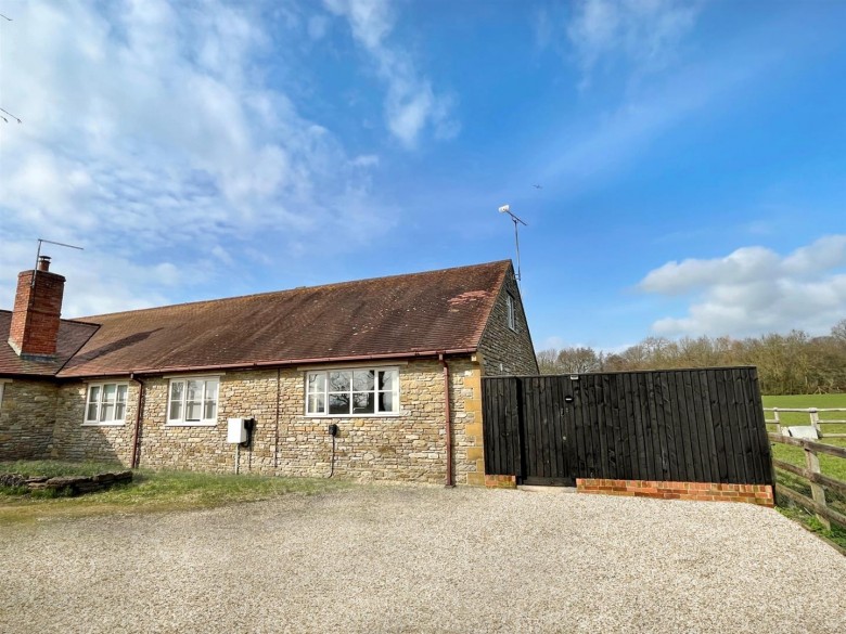 Click the photo for more details of Stalbridge, Sturminster Newton, Dorset