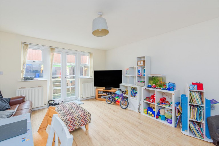 Images for Summer Fields Drive, Midway, DE11