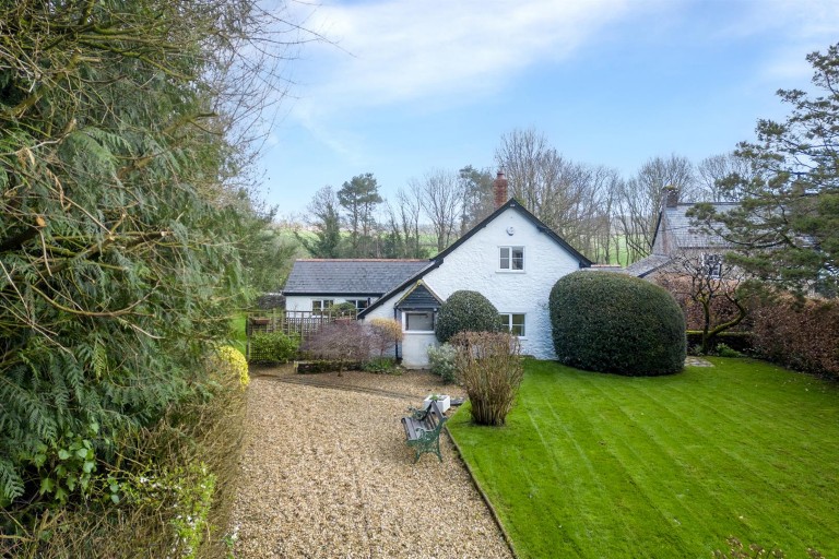 Images for Kilmington, Axminster