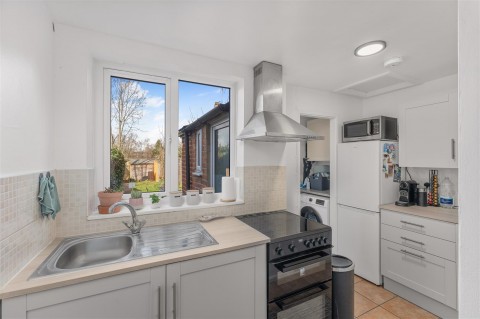 Click the photo for more details of Broughton Road, Banbury