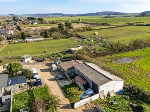 Click the photo for more details of Wellow, Isle of Wight