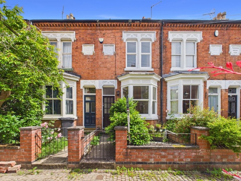 Click the photo for more details of Brookhouse Avenue, South Highfields, Leicester