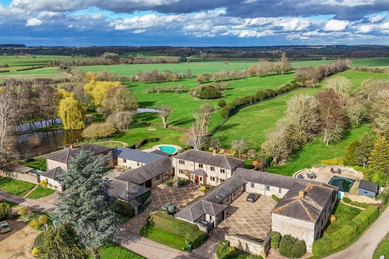 Images for Spring Lane, Alderton, NN12