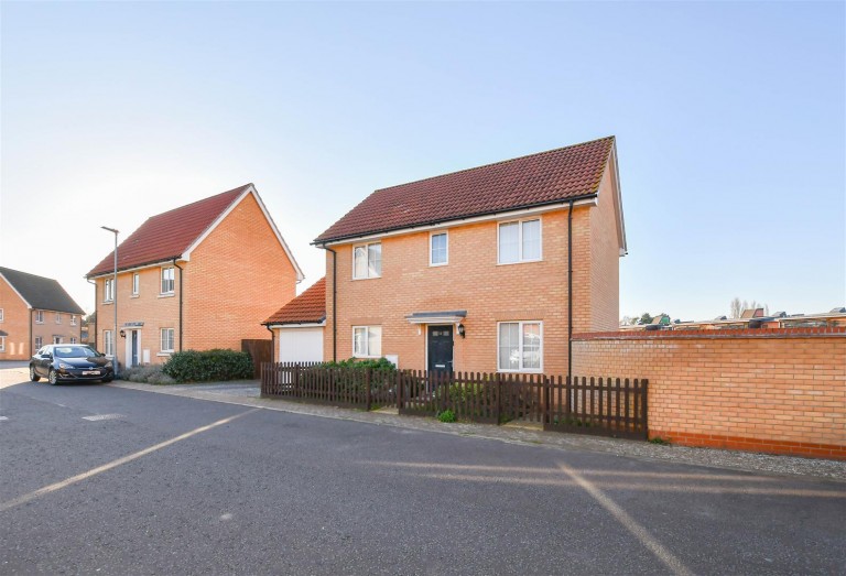 Images for Mandrake Drive, Red Lodge