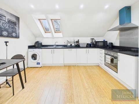 Click the photo for more details of Sykefield Avenue, West End, Leicester