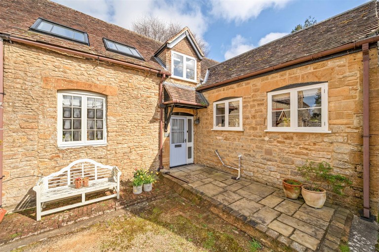 Images for Mews Cottage, East Coker, Yeovil