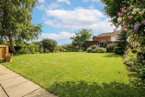 Click the photo for more details of Lincoln Road, Carlton Scroop