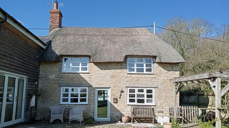 Click the photo for more details of Woodville, Stour Provost, Gillingham