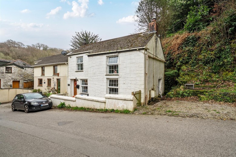 Click the photo for more details of Perranarworthal, Nr Truro