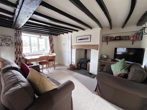 Click the photo for more details of High Street, Burton Bradstock, Bridport