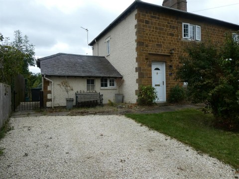 Click the photo for more details of Avon Avenue, Middle Tysoe