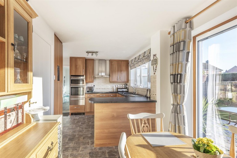 Images for Churchward Close, Grove, Wantage