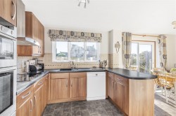 Images for Churchward Close, Grove, Wantage