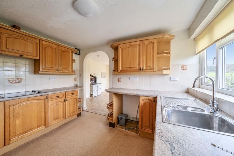 Click the photo for more details of Kilmington, Axminster