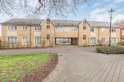Images for Abernant Drive, Newmarket