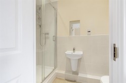 Images for Abernant Drive, Newmarket