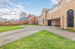 Images for Abernant Drive, Newmarket
