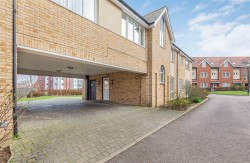 Images for Abernant Drive, Newmarket