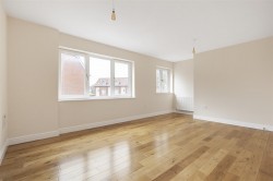 Images for Abernant Drive, Newmarket