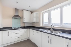 Images for Abernant Drive, Newmarket