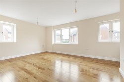 Images for Abernant Drive, Newmarket