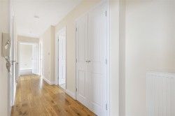 Images for Abernant Drive, Newmarket