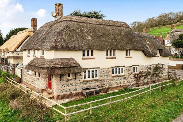 Click the photo for more details of West Mead, Bridport