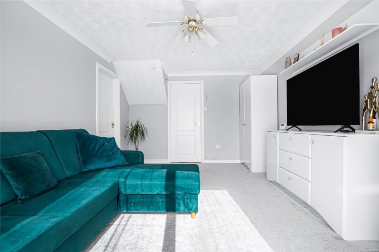 Images for Blackthorn Court, Soham, Ely