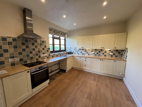 Click the photo for more details of Sisterhood Farm, Axminster, Devon