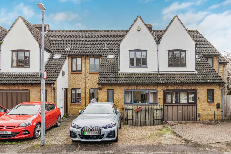 Click the photo for more details of Elsworth Place, Cambridge