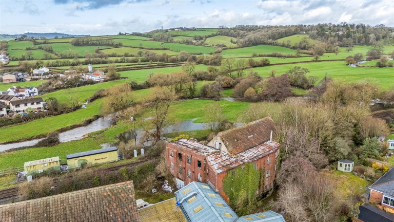 Images for Castle Hill, Axminster