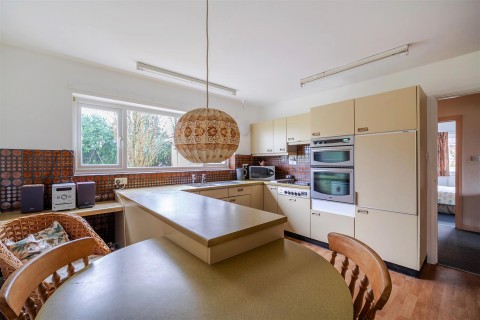 Click the photo for more details of Puddletown, Haselbury Plucknett, Crewkerne