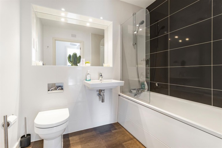 Images for Glenalmond Avenue