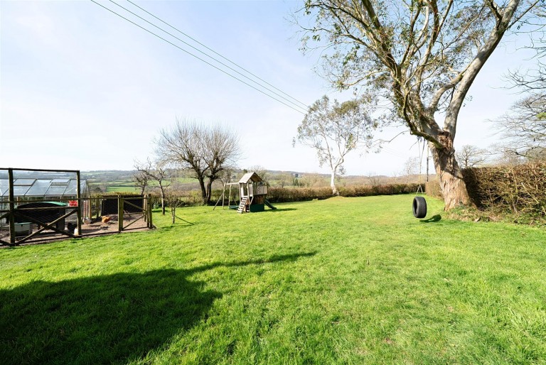 Images for Meanwood, Buckland St Mary, Chard