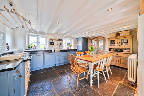 Click the photo for more details of Meanwood, Buckland St Mary, Chard