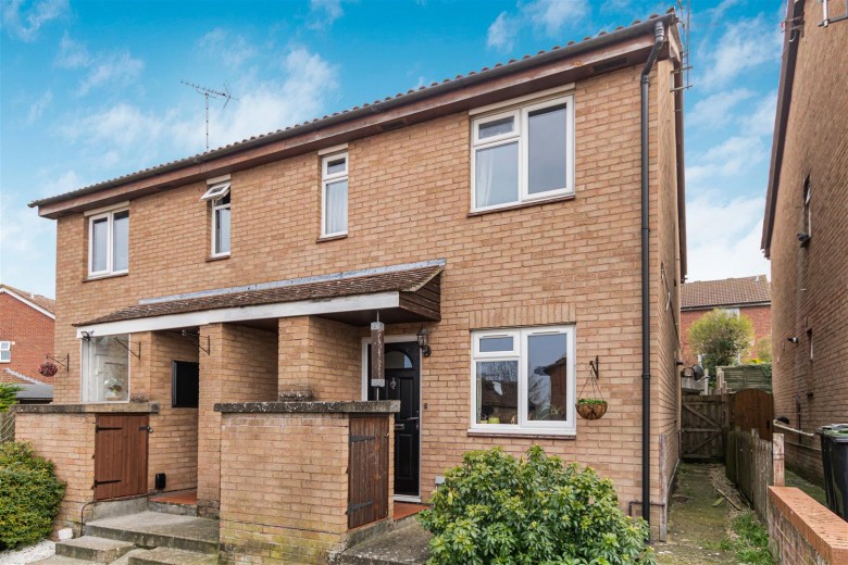 Click the photo for more details of Aspin Mews, Saffron Walden