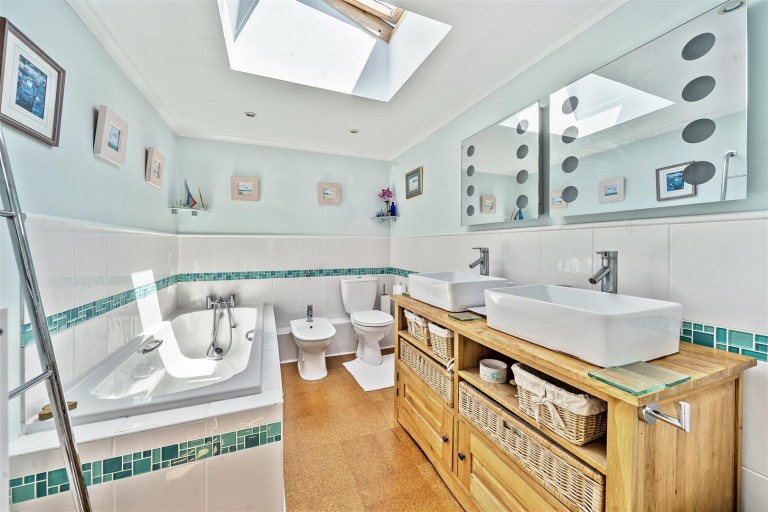 Images for Prispen Drive, Silverton, Exeter