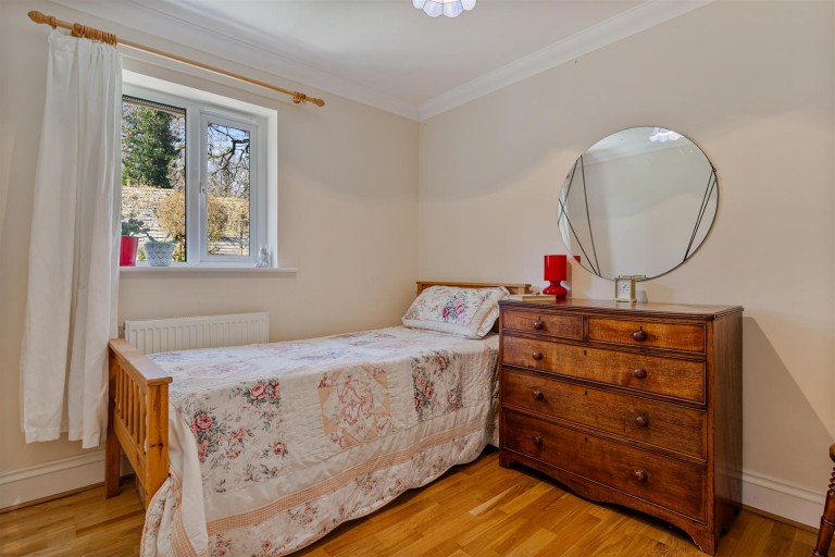 Images for Stoneleigh Drive, Torquay