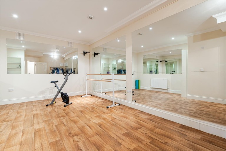 Images for Stoneleigh Drive, Torquay