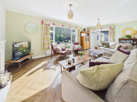 Click the photo for more details of Higher Green, Great Glen, Leicestershire