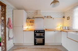 Images for Laburnum Cottage, Wellington